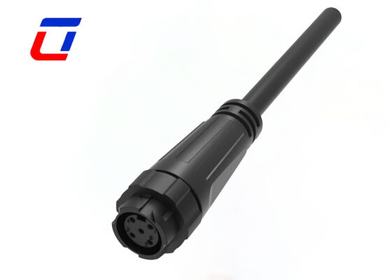Wasserdichtes Außenkabelanschluss 8A 125V Schubverriegelung M16 5 Pins Stromanschluss